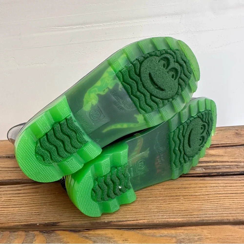 NWT New Puzzlepairs Target Kids' Dinosaur Lighted Rain Boots 12